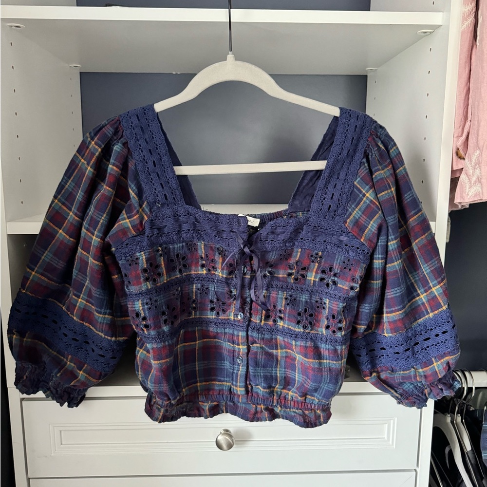 Cropped plaid blouse